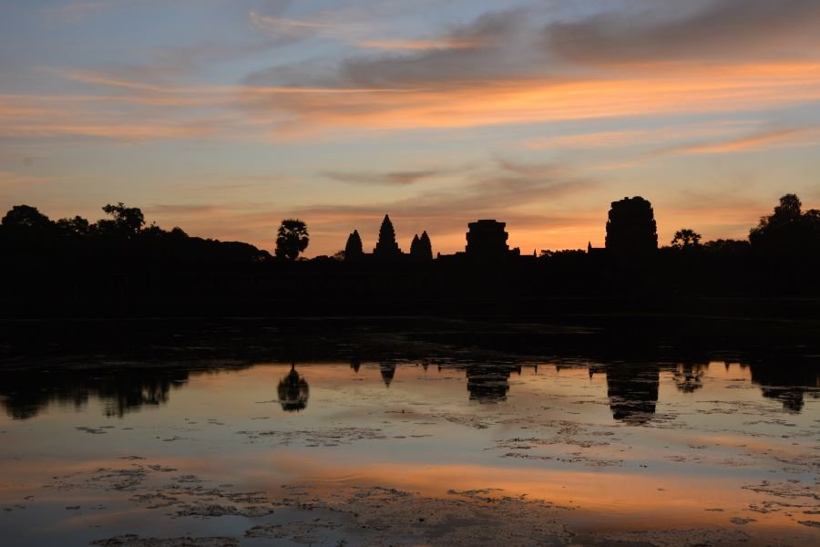 7-Day Phnom Penh to Angkor Wat E-Bike Tour: Ultimate Cambodia Adventure